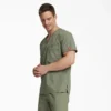 Blusa de trabajo con cuello en V Eds Signature para hombre