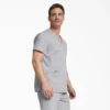 Blusa de trabajo con cuello en V Eds Signature para hombre