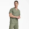 Blusa de trabajo con cuello en V Eds Signature para hombre