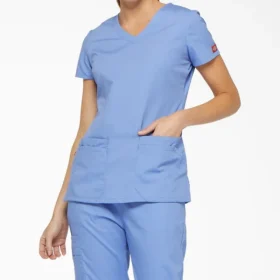 Blusa médica de cuello en V Eds Signature para mujer