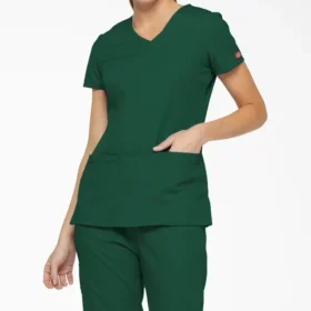 Blusa médica de cuello en V Eds Signature para mujer