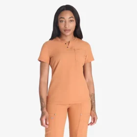 Blusa médica Henley Eds Nxt para mujer