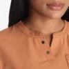 Blusa médica Henley Eds Nxt para mujer Blusa médica Henley Eds Nxt para mujer