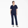 Blusa médica unisex con cuello en V de Eds Signature Blusa médica unisex con cuello en V de Eds Signature