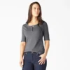 Camisa Henley de manga corta para mujer con pantalones cortos Camisa Henley de manga corta para mujer con pantalones cortos