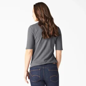 Camisa Henley de manga corta para mujer con pantalones cortos