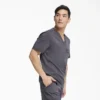Camisa médica de cuello en V para hombre Balance Camisa médica de cuello en V para hombre Balance