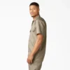 Camisas de trabajo de pantalones cortos Flex de corte holgado