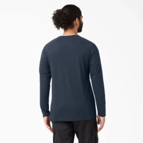 Camiseta de manga larga con bolsillo y tecnología refrescante