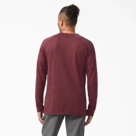 Camiseta de manga larga con bolsillo y tecnología refrescante