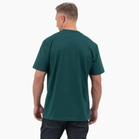 Camiseta gráfica de manga corta con logotipo tricolor