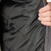 Chaqueta con capucha de lona repelente al agua Chaqueta con capucha de lona repelente al agua