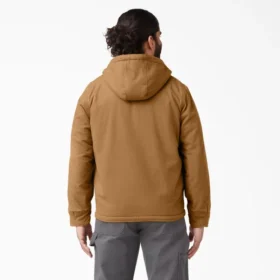 Chaqueta con capucha forrada de forro polar de pelo largo
