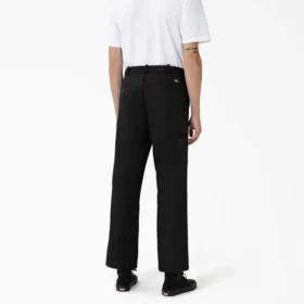 Highsnobiety y Dickies: pantalones de trabajo con pliegues
