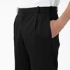 Highsnobiety y Dickies: pantalones de trabajo con pliegues Highsnobiety y Dickies: pantalones de trabajo con pliegues