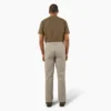 Pantalones 247 de corte regular Pantalones 247 de corte regular