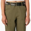 Pantalones cargo cortos de corte holgado con costuras en contraste para mujer Pantalones cargo cortos de corte holgado con costuras en contraste para mujer