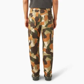 Pantalones cargo de lona con estampado de camuflaje