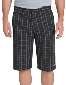 Pantalones cortos a cuadros de 13″ con corte regular y bolsillos multiuso