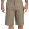 Pantalones cortos a cuadros de 13″ con corte regular y bolsillos multiuso Pantalones cortos a cuadros de 13″ con corte regular y bolsillos multiuso