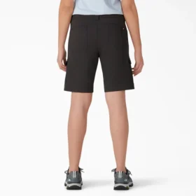 Pantalones cortos cargo de corte ajustado y refrescantes para mujer, 10″
