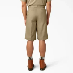 Pantalones cortos de trabajo de corte holgado y frente liso, 13″