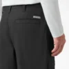 Pantalones cortos utilitarios Flex Cooling de corte regular, 13″ Pantalones cortos utilitarios Flex Cooling de corte regular, 13″
