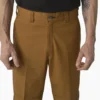 Pantalones de corte regular con Double Knee en las rodillas de Dickies Skateboarding Pantalones de corte regular con Double Knee en las rodillas de Dickies Skateboarding