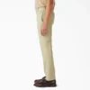 Pantalones de sarga de corte regular Dickies 1922 Pantalones de sarga de corte regular Dickies 1922