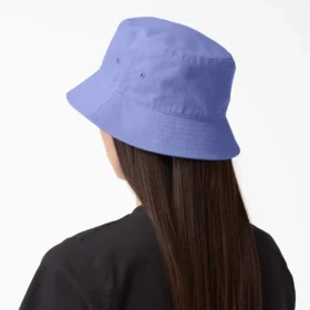 Sombrero de lona con logotipo en letra cursiva